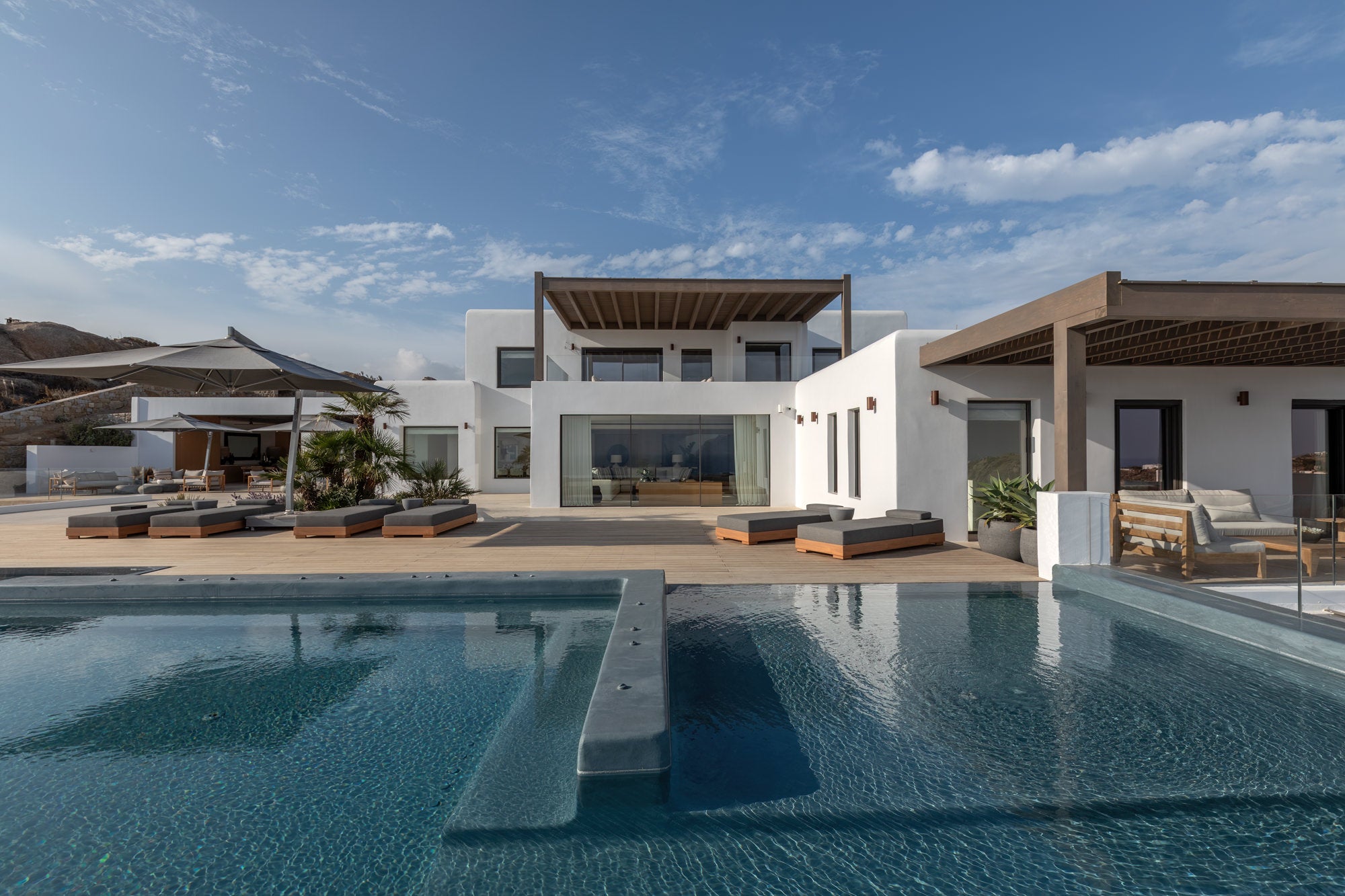 Lithos Villa