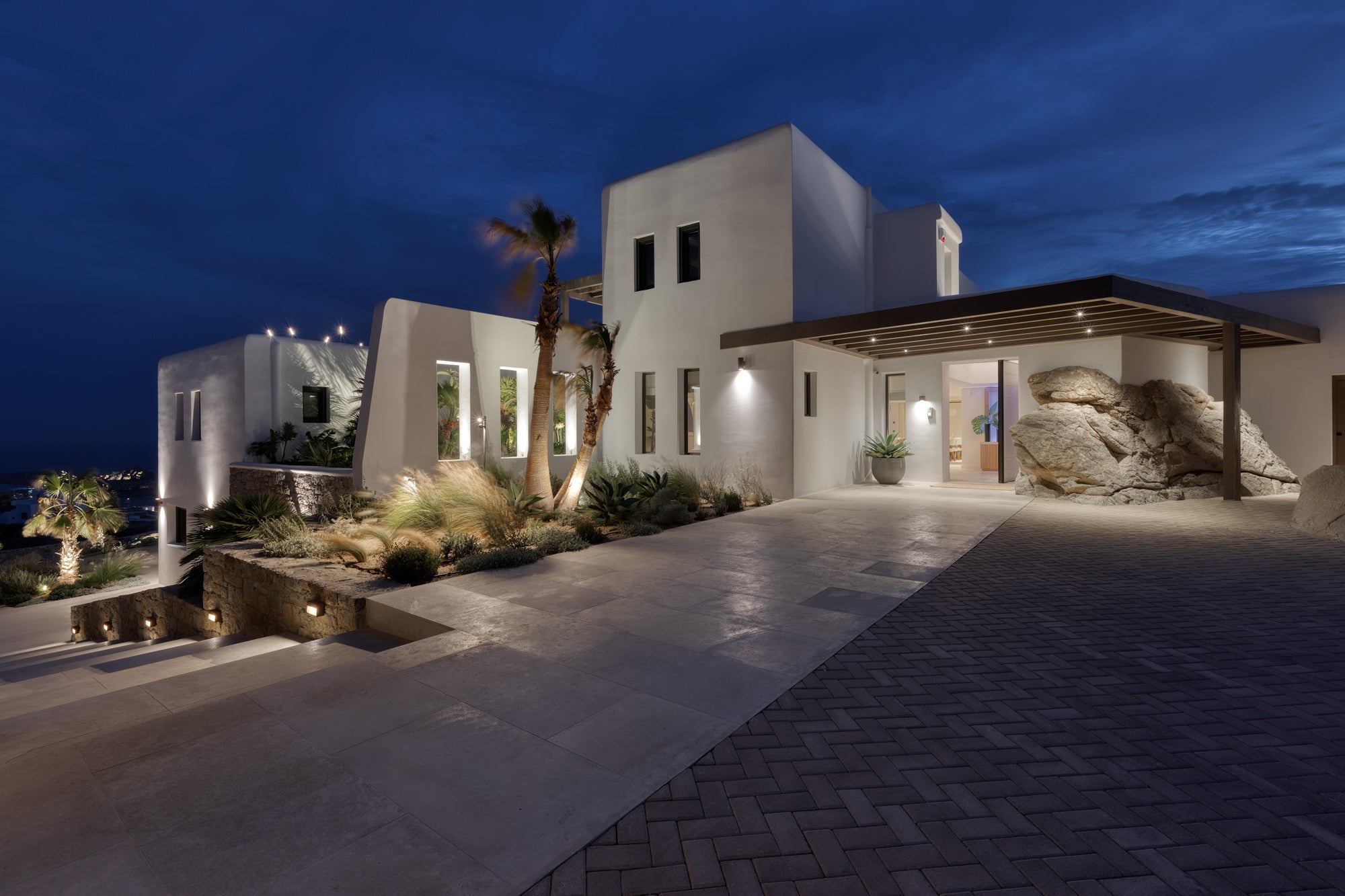 Lithos Villa