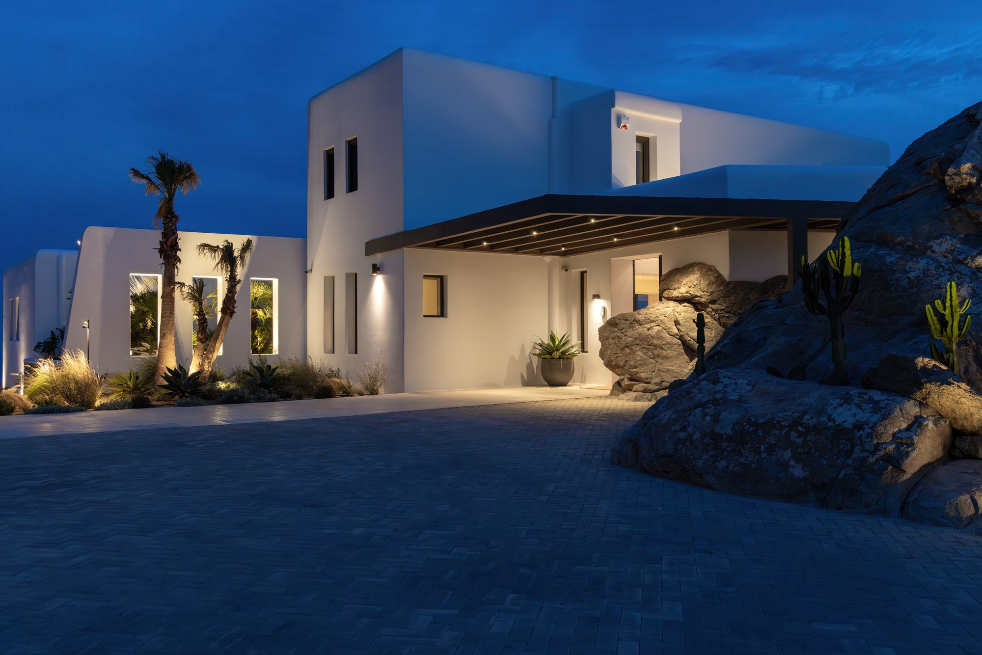 Lithos Villa