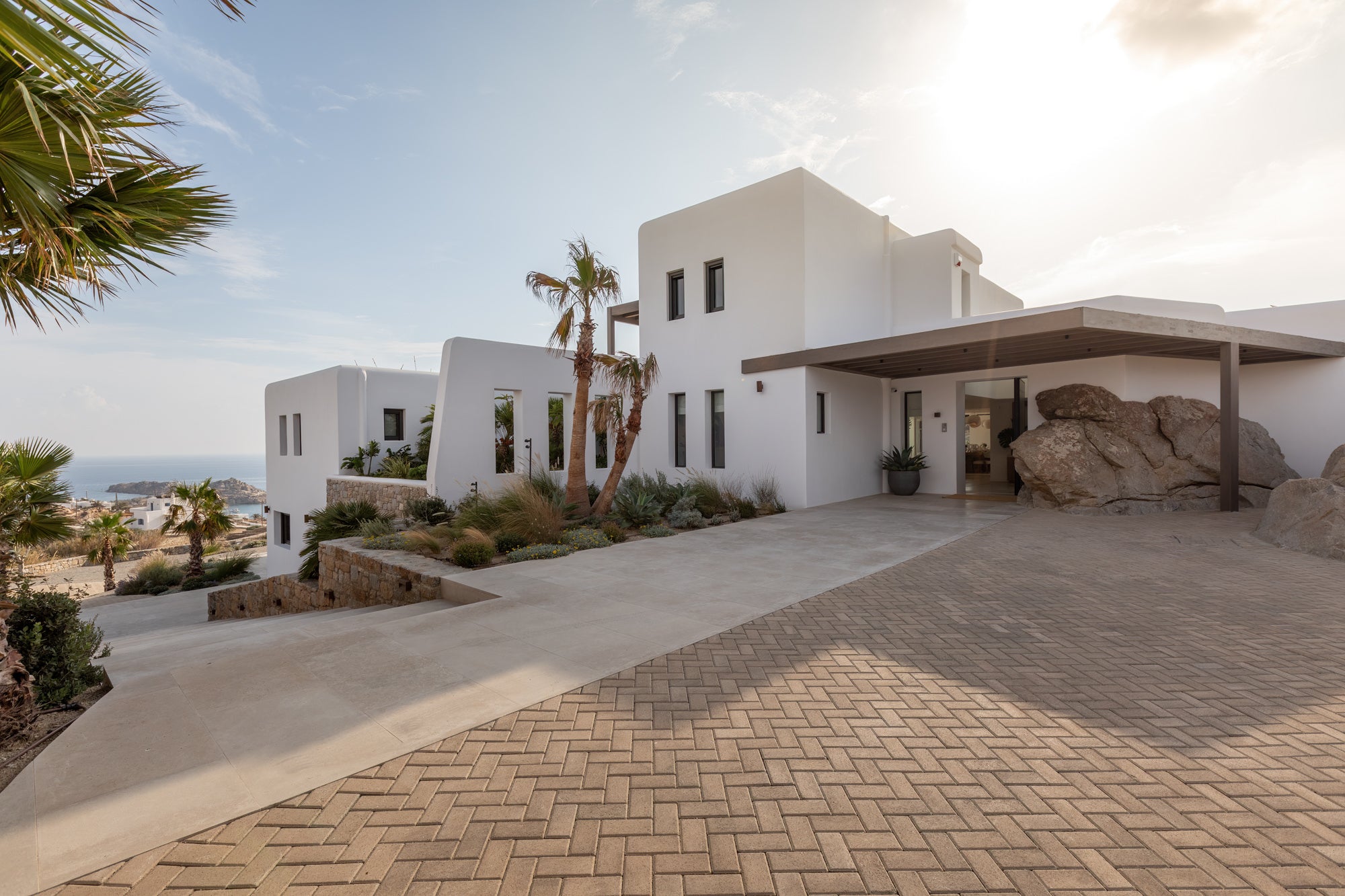 Lithos Villa