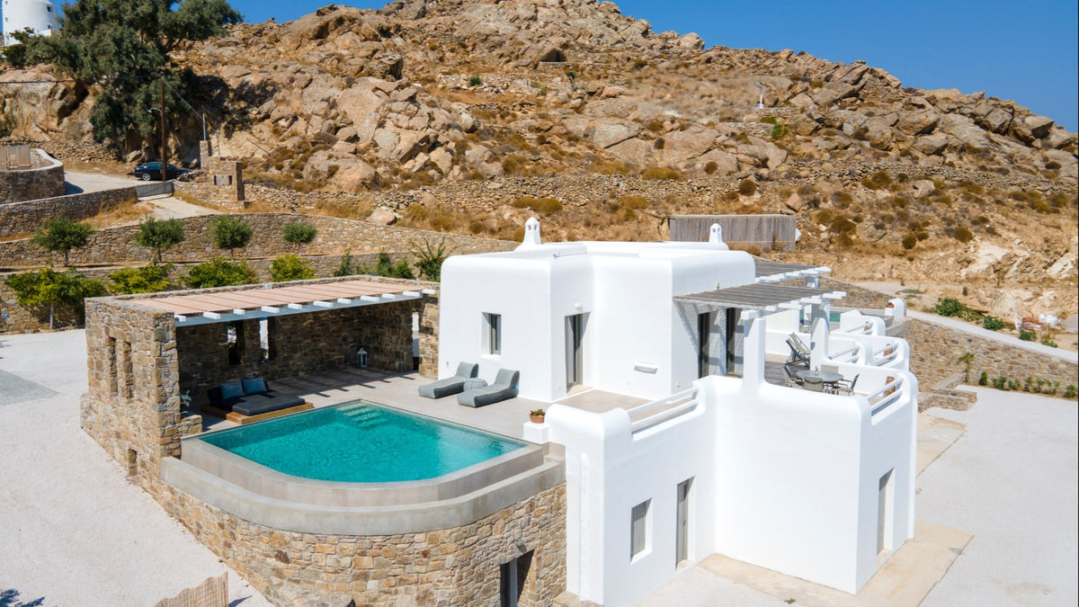 Villa Camelia 2 - Psarou - Private Pool &amp; Jacuzzi