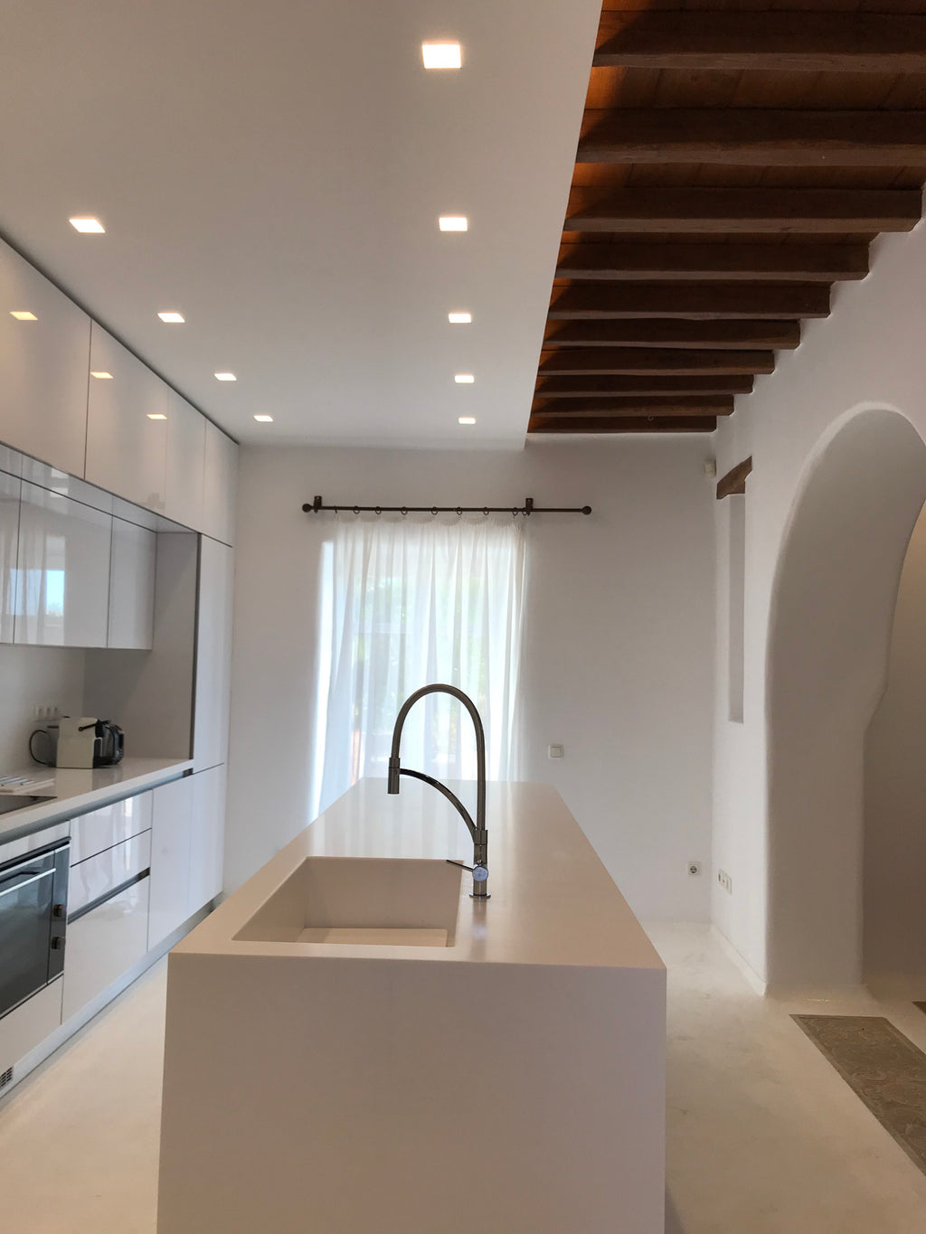 Alura Villa