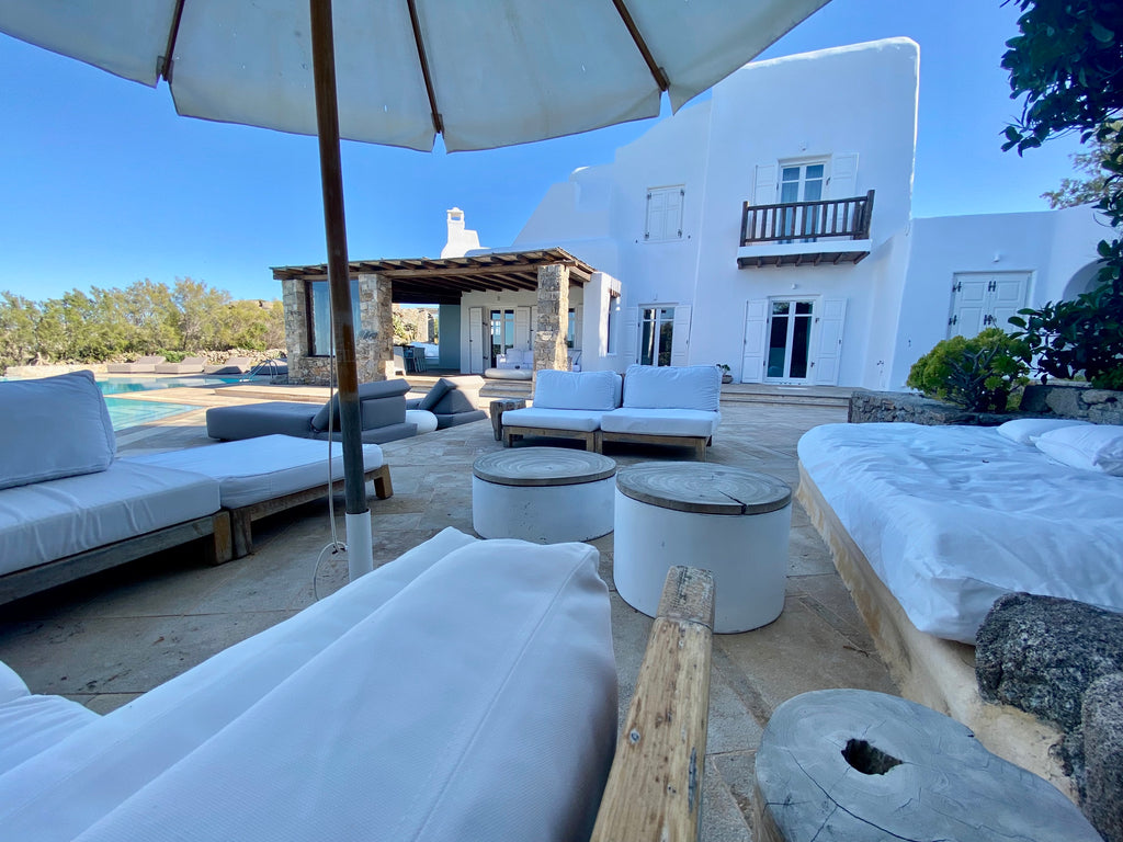 Alura Villa