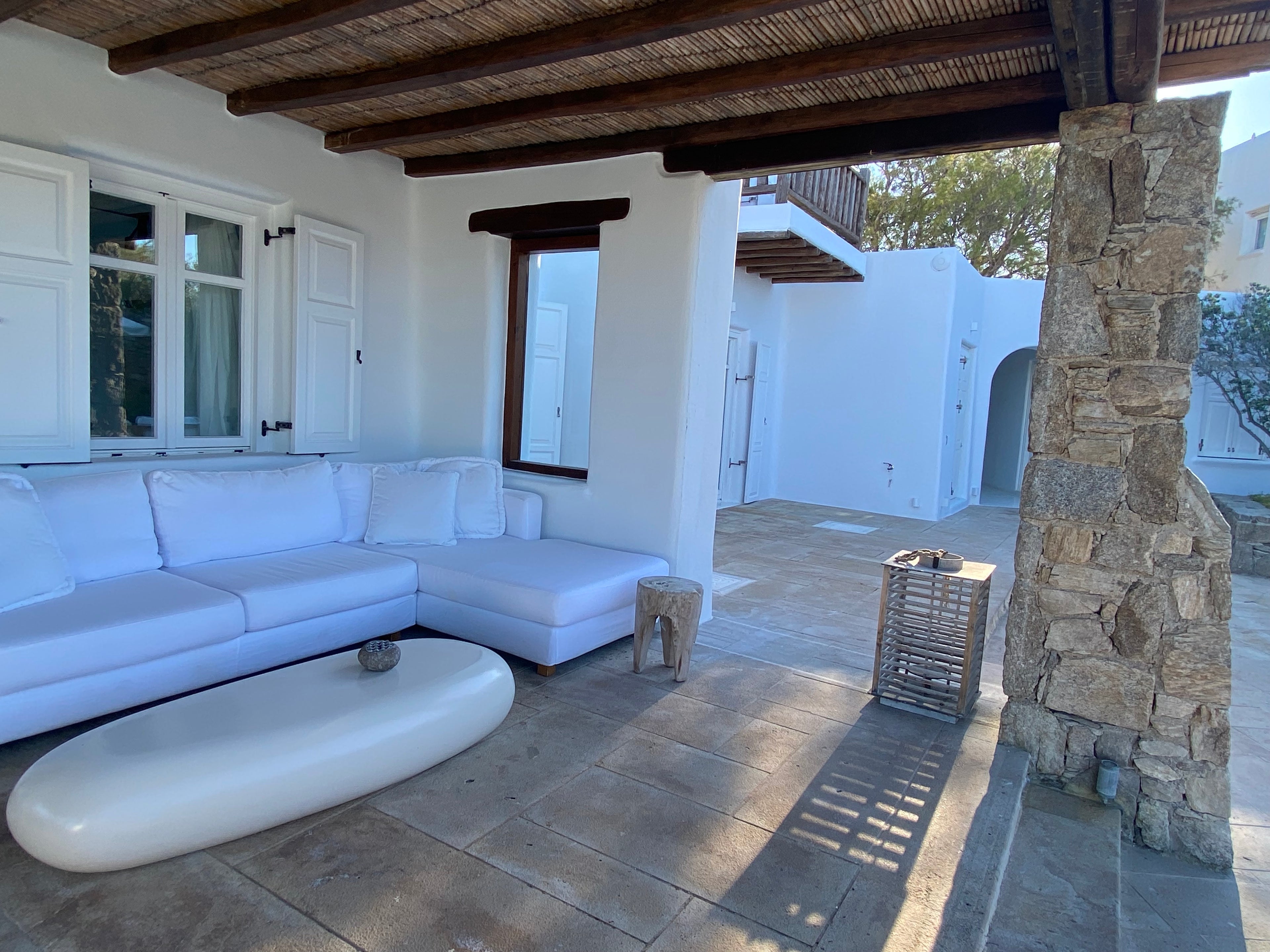 Alura Villa