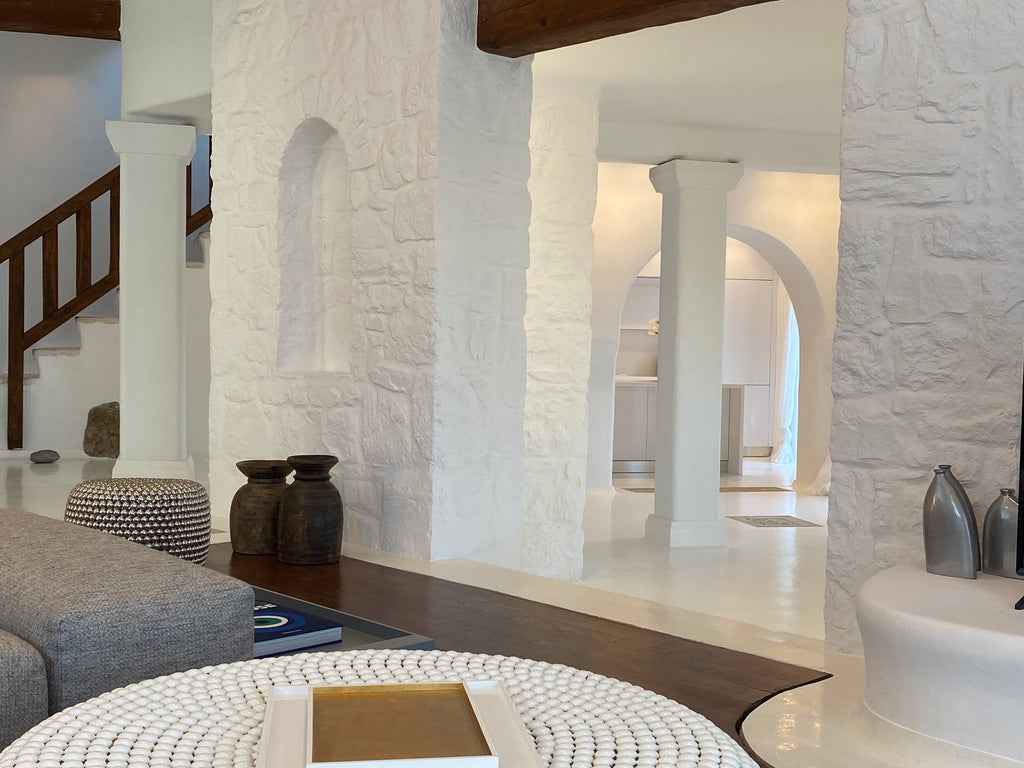 Alura Villa