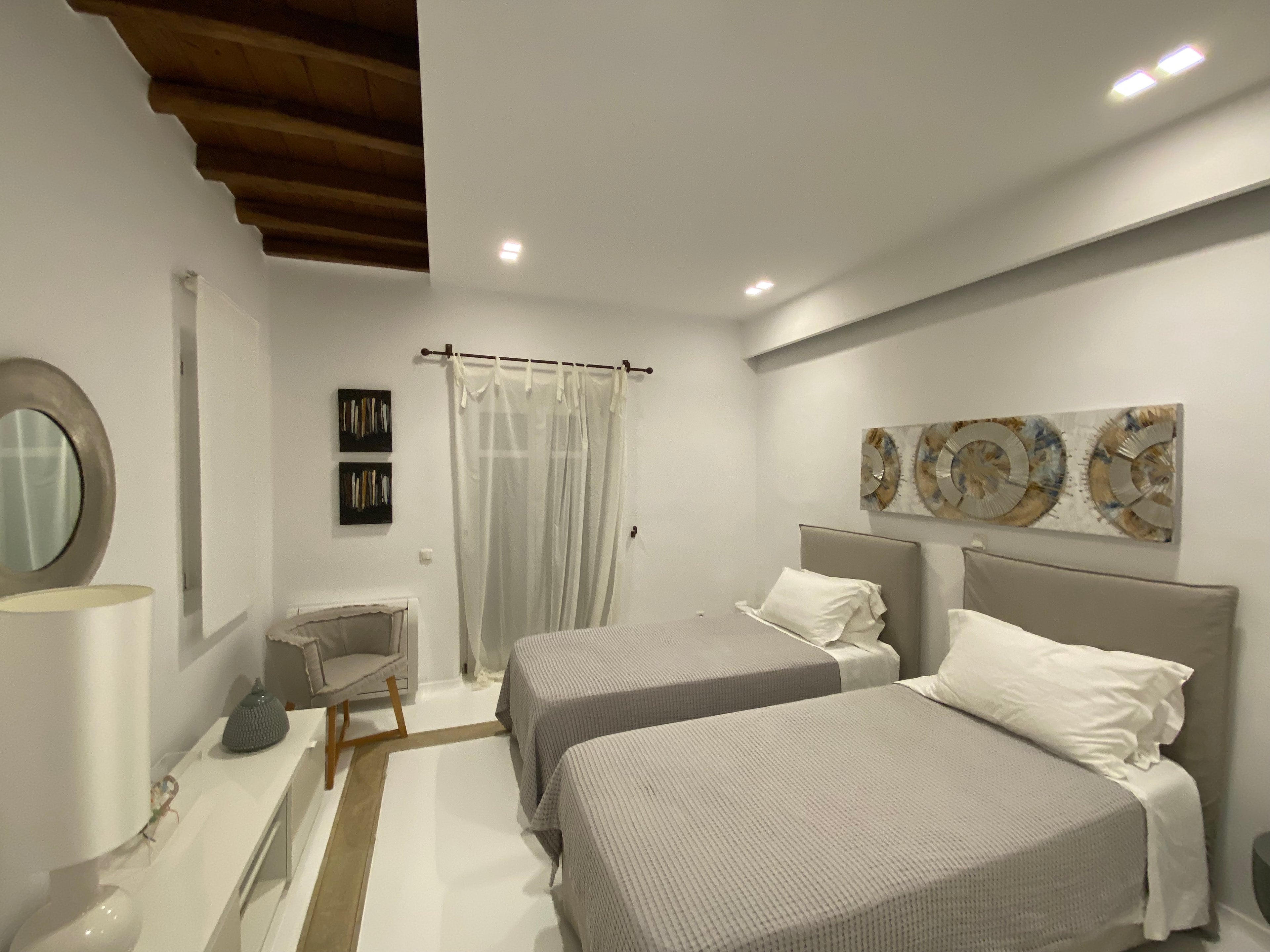Alura Villa