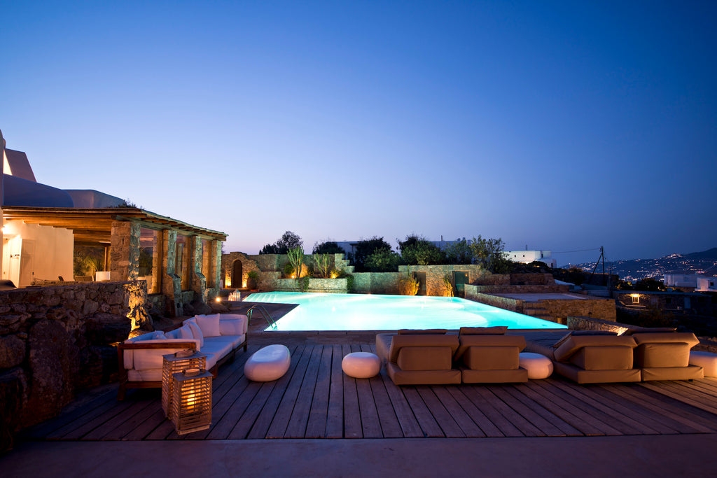 Alura Villa