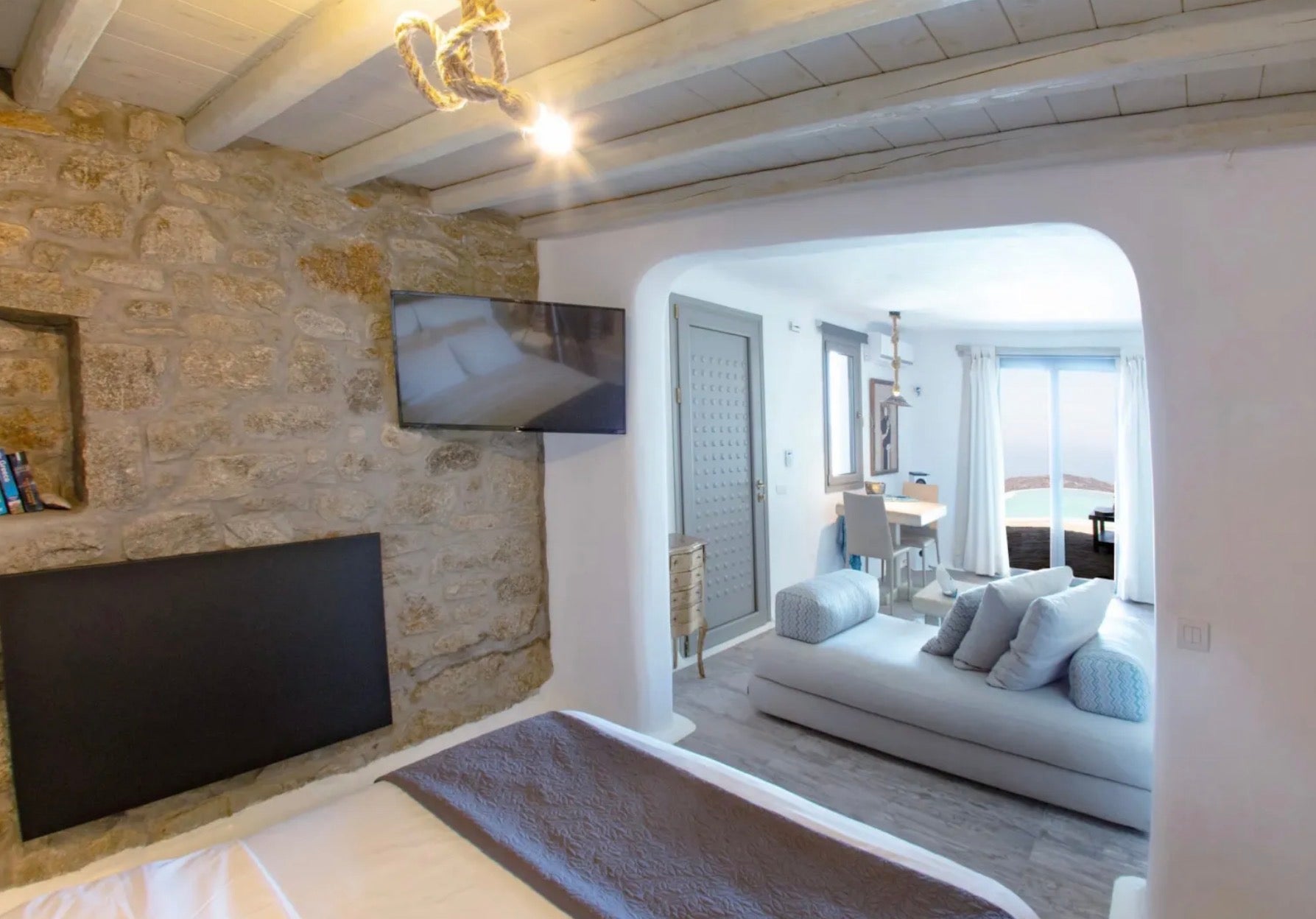 Amalthia Suite