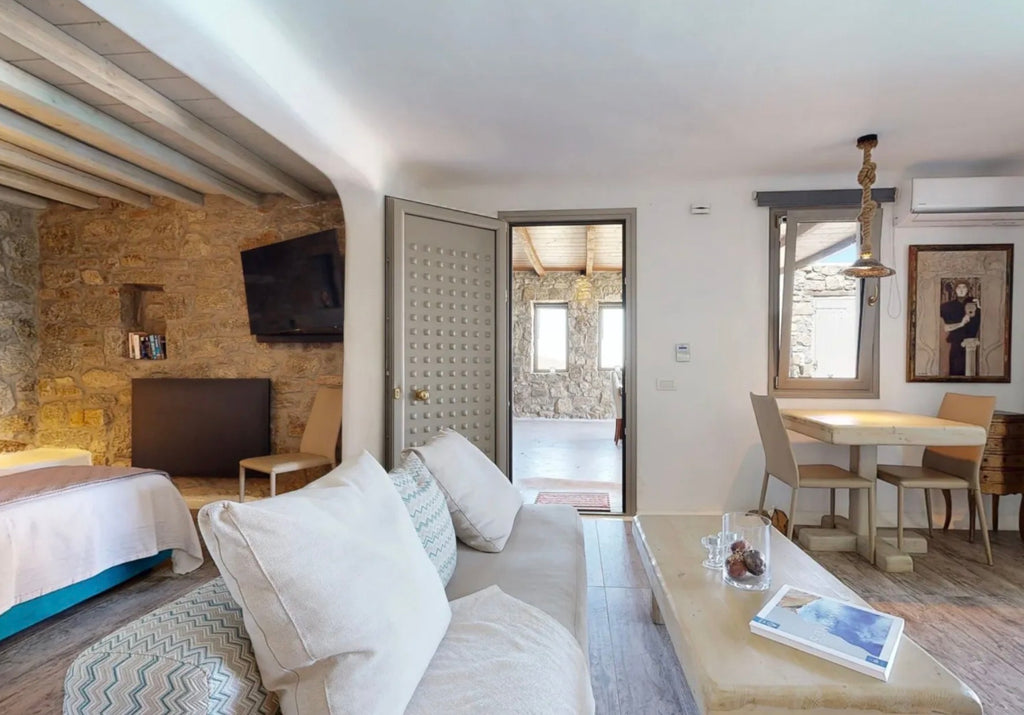 Amalthia Suite